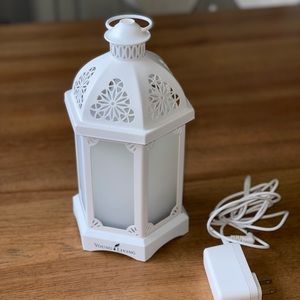 Brand new Young Living Lantern diffuser